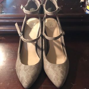 Bc Footwear lizard print heels.